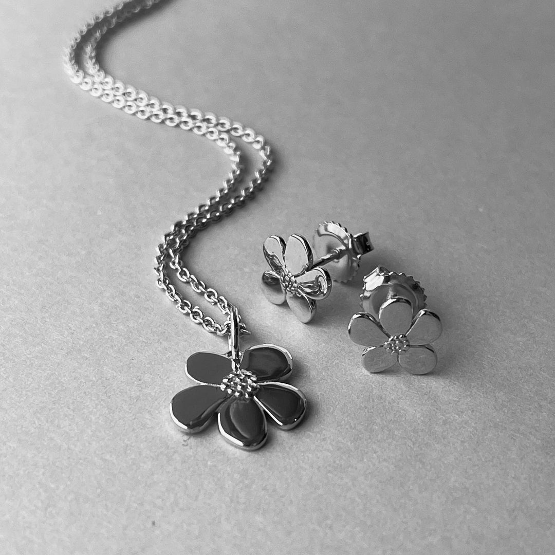 Pansy - Chain with pendant Silver