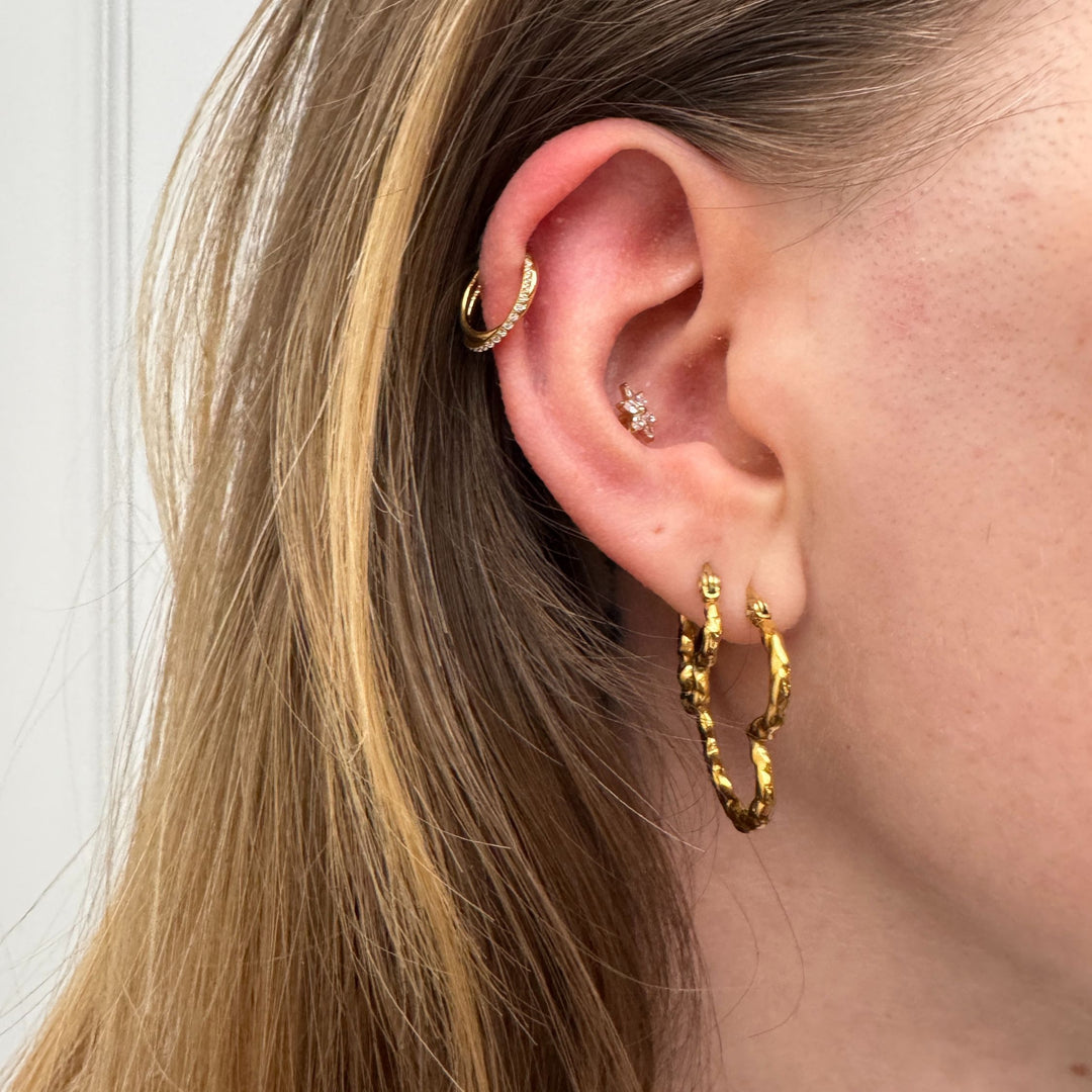 Ringline dobbelt - Helix Forgyldt med zirkoner