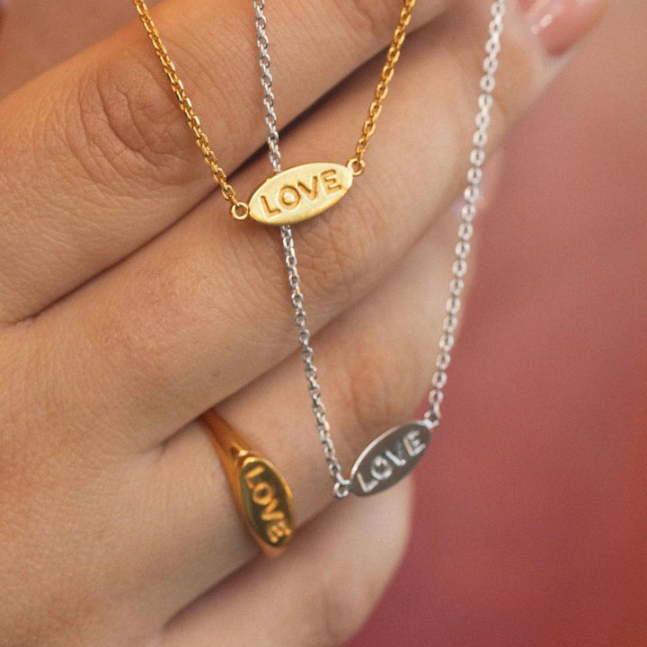 Fam "Love" - ​​Necklace Gold plated