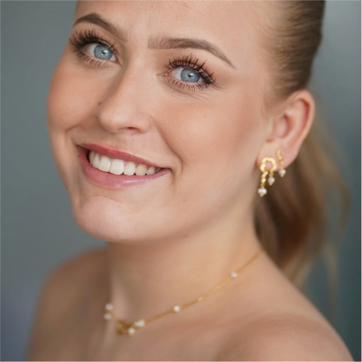 Lärke Bentsen x Sistie - Earrings Gilded with freshwater pearls