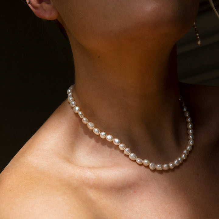 Passion - Pearl necklace Silver